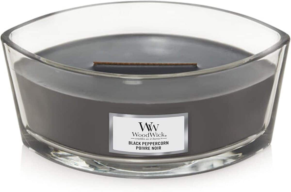 Avis sur la bougie WoodWick Ellipse au poivre noir