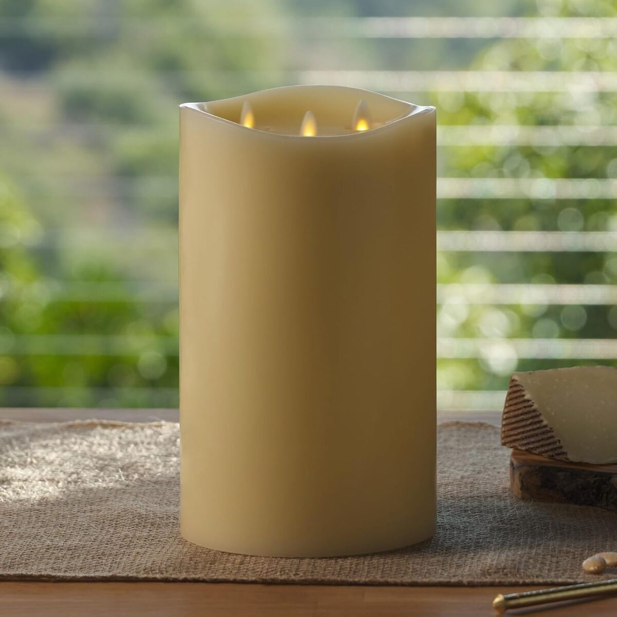 Test : luminara Tri-Flame grande bougie LED en cire véritable